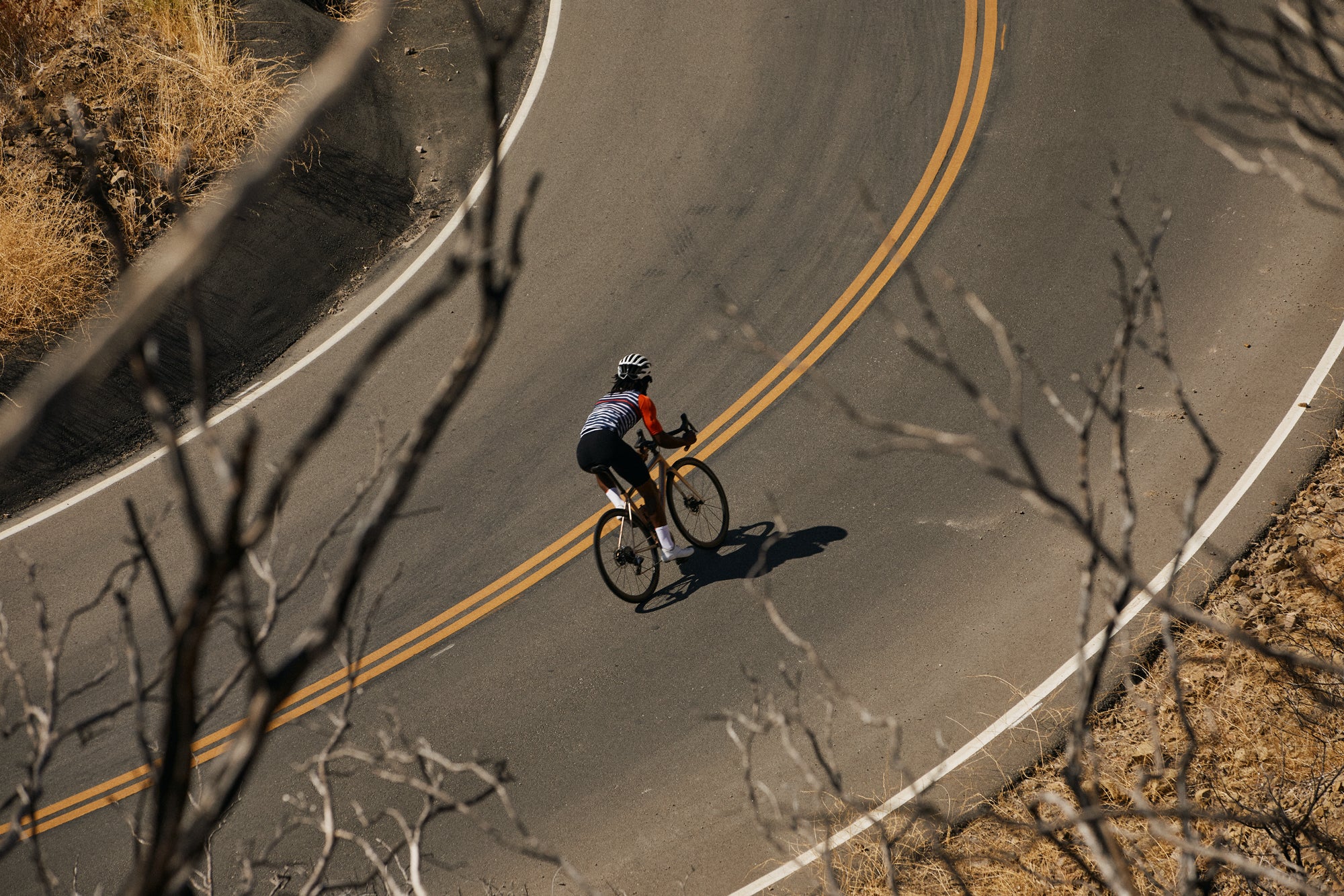 HUNT 32 Aerodynamicist UD Carbon Spoke Disc Wheelset - Image 5