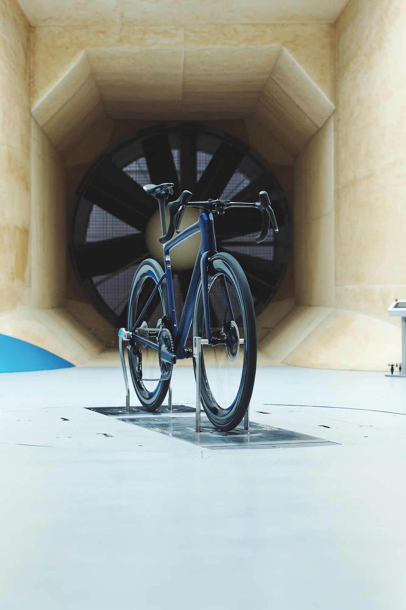 HUNT 5AM Limitless Ti_UD Carbon Spoke Wheelset - Image 13
