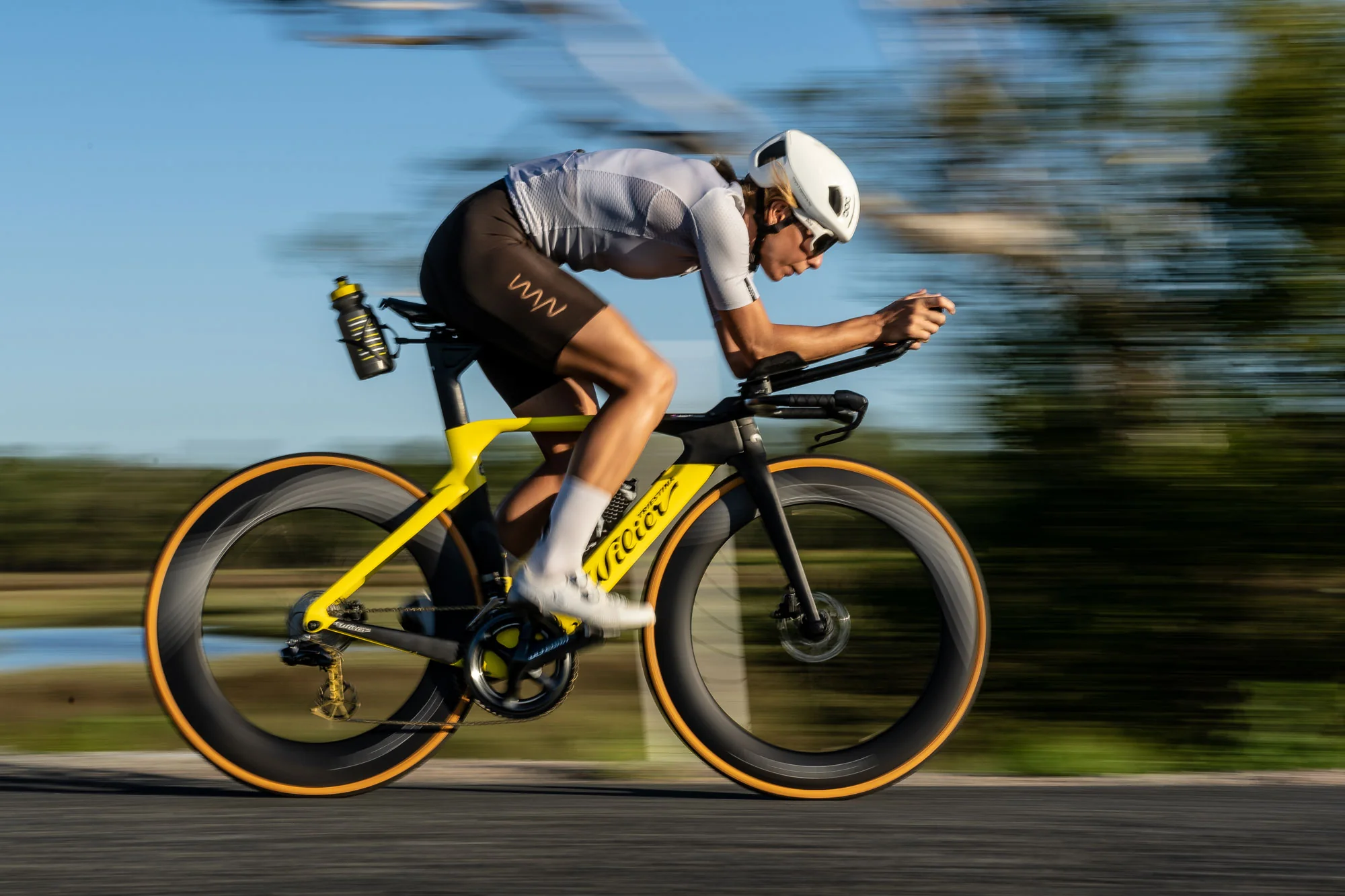 HUNT 7387 Aerodynamicist Carbon Disc Wheelset - Image 3