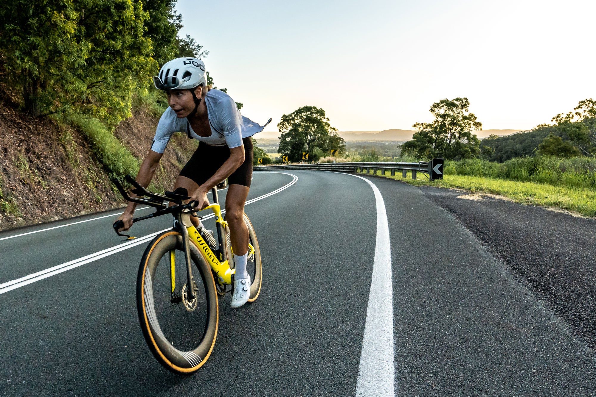 HUNT 7387 Aerodynamicist Carbon Disc Wheelset - Image 4