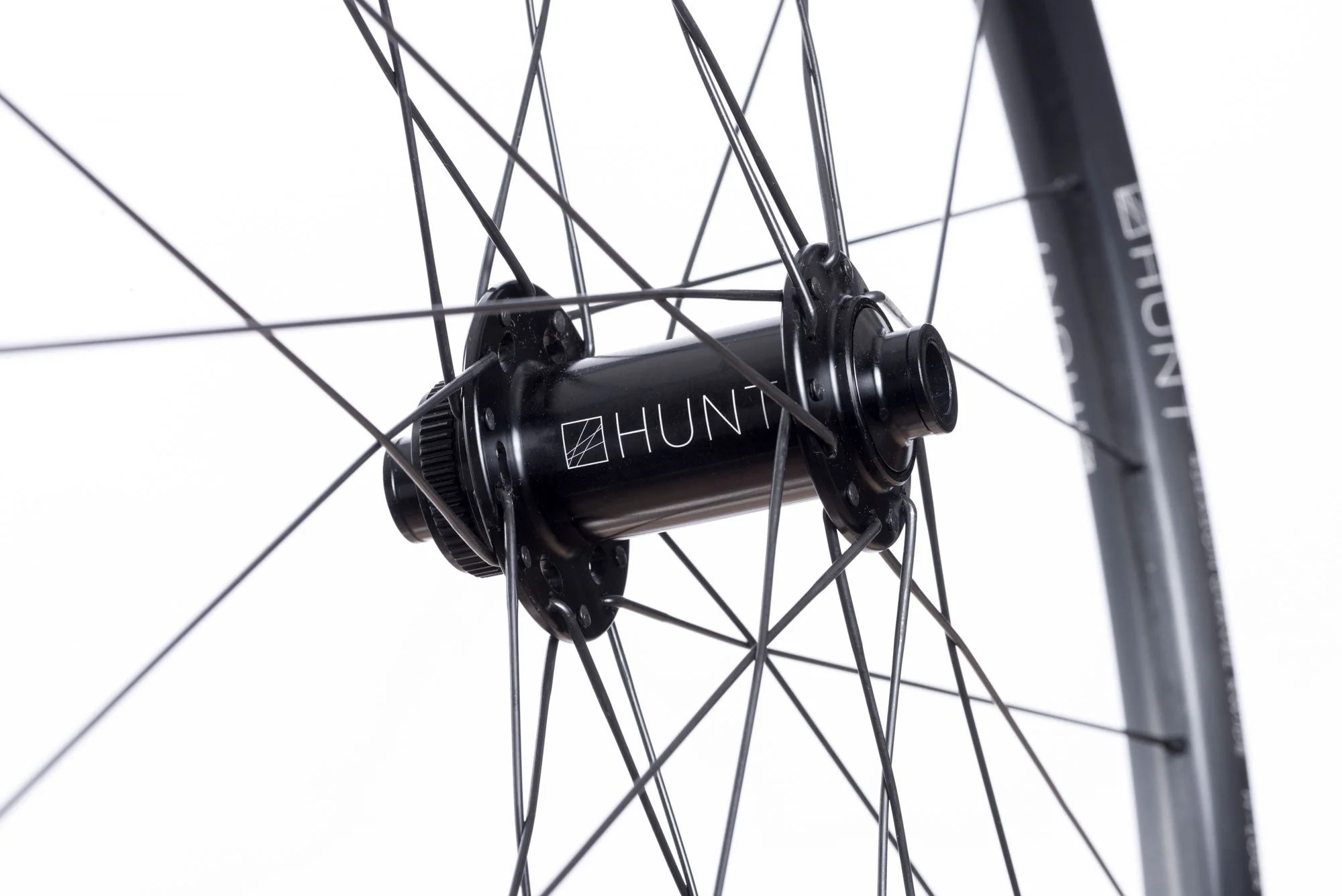 RE:NEW HUNT 4 Season Gravel Disc X-Wide Wheelset - Image 6
