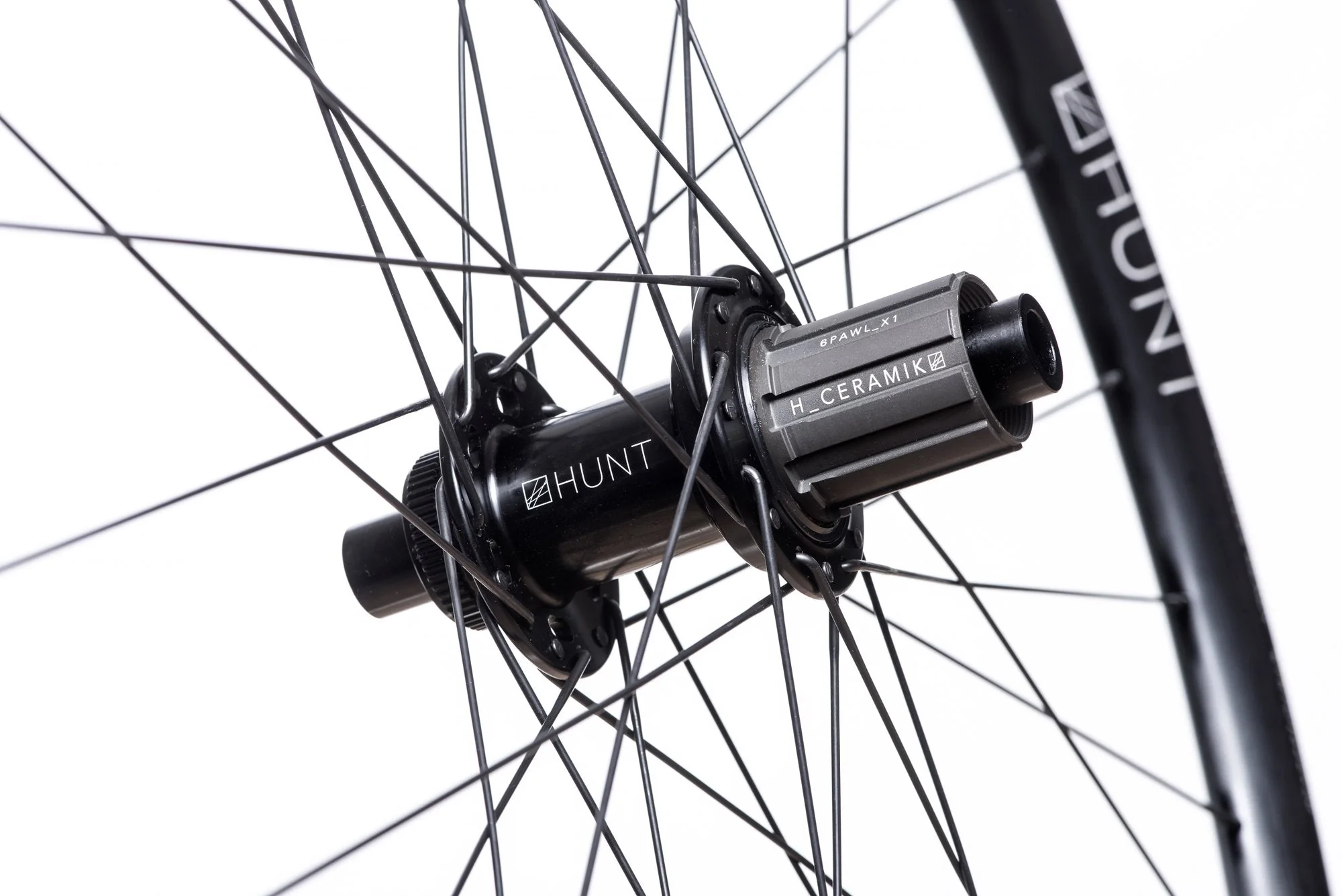 RE:NEW HUNT 4 Season Superdura Disc Wheelset - Image 7