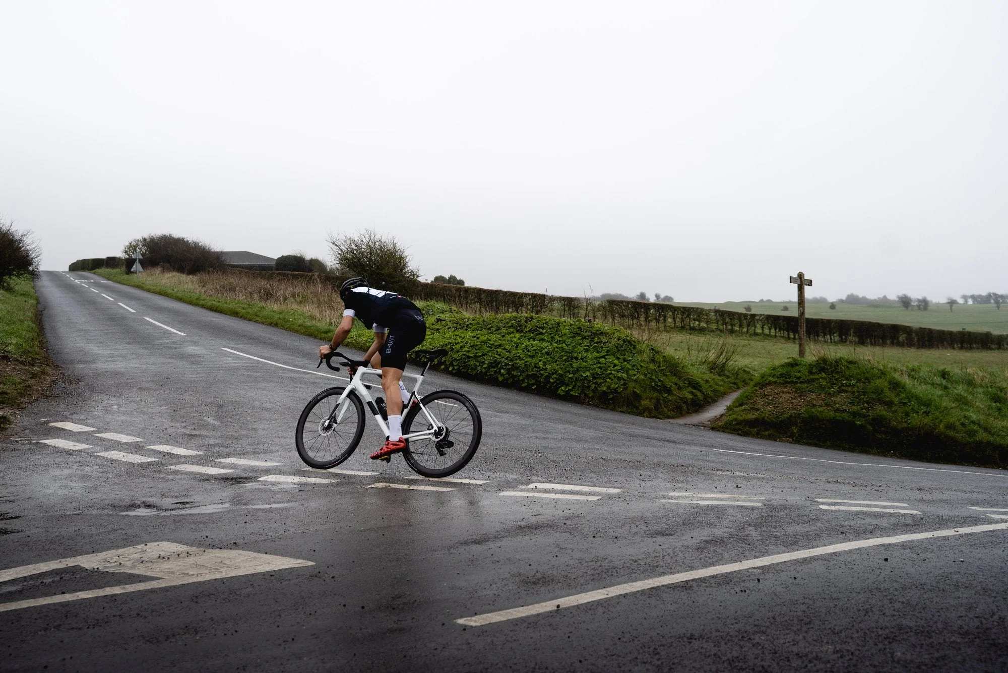 RE:NEW HUNT 44 UD Carbon Spoke Disc Wheelset - Image 11