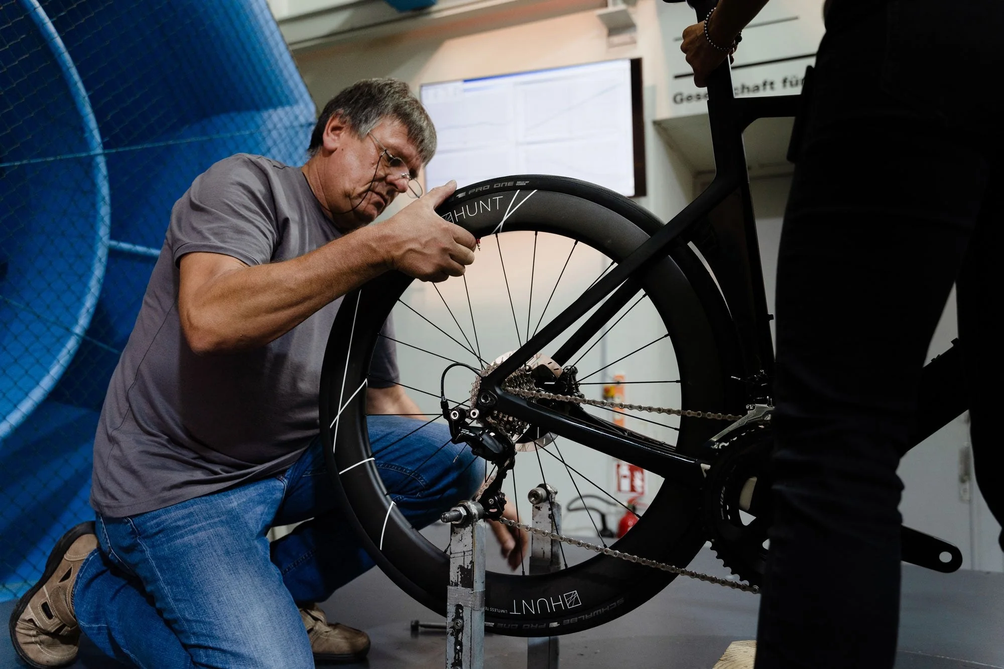 RE:NEW Hunt 60 Limitless Aero Disc Wheelset - Image 12