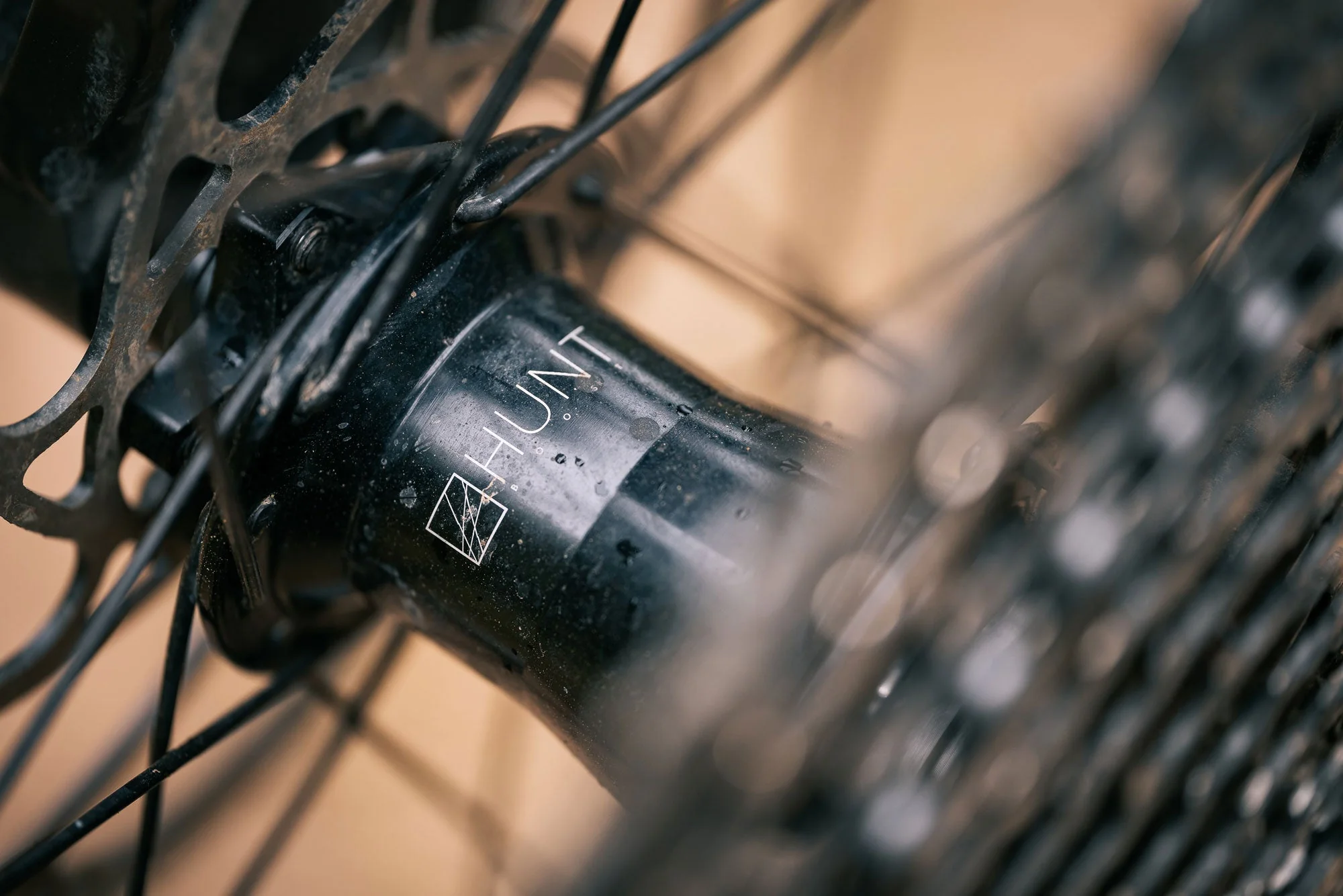 RE:NEW HUNT Proven Carbon Race Enduro 29 Wheelset - Image 6